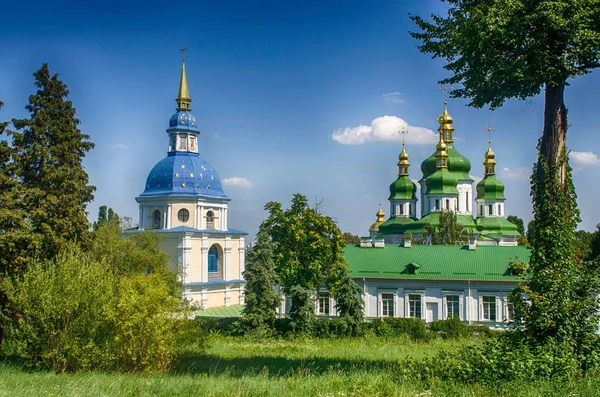 Видубицький Монастир Києві — стокове фото