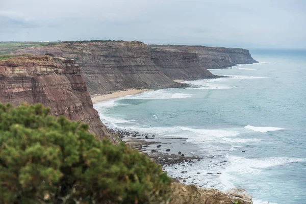 Costa del Océano Atlántico en Portugal . —  Fotos de Stock