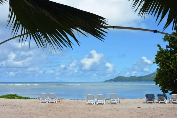 Vista Sull Isola Praslin Dalla Spiaggia Digue — Foto Stock