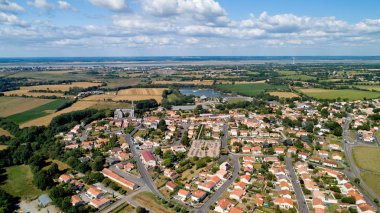 Loire Atlantique Saint Viaud köyde hava fotoğrafı