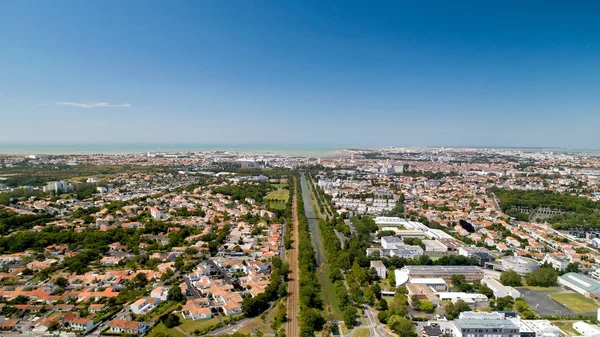 Аэрофотосъемка города Ла-Рошель в Шаранте — стоковое фото