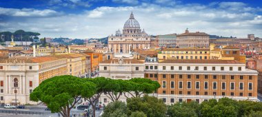 Roma ve St. Peter Bazilikası Panoraması