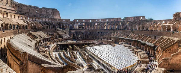 Römisches Kolosseum, Rom, Italien — Stockfoto