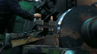 Torna tezgahı üzerine çalışma