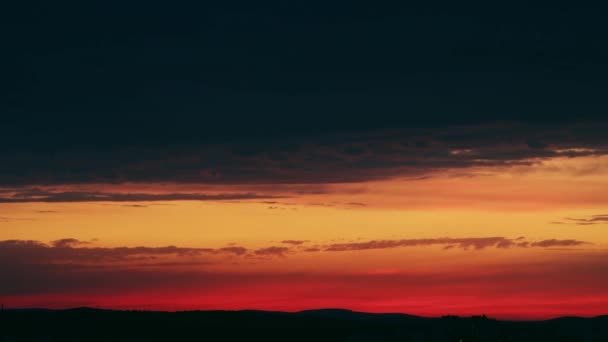 Timelapse van kleurrijke lucht bij zonsondergang — Stockvideo
