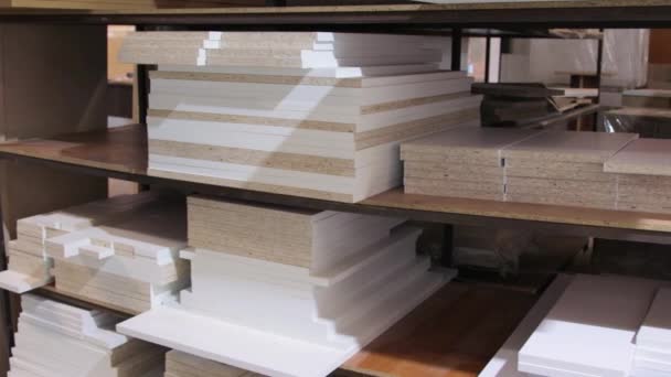 Detalles de los muebles en el rack — Vídeos de Stock