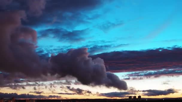 Lapso de tempo de céu bonito ao pôr do sol — Vídeo de Stock