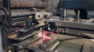 Kağıt fabrikasında.