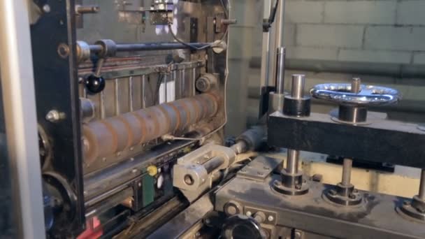 À l'usine de fabrication de papier