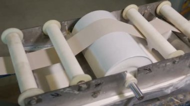 Kağıt fabrikasında.