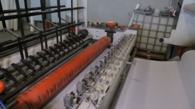 Kağıt fabrikasında.