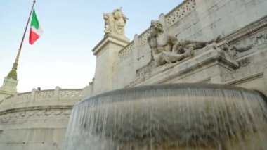 Vittorio Emanuele Anıtı 'nın Çeşmesi 2. Roma, İtalya