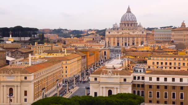 Veduta del centro storico di Roma e Basilica di San Pietro — Video Stock