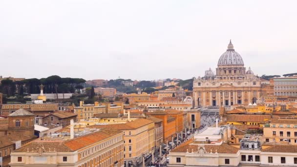 View of old town Rome and Basilica of St. Peter — Stock Video