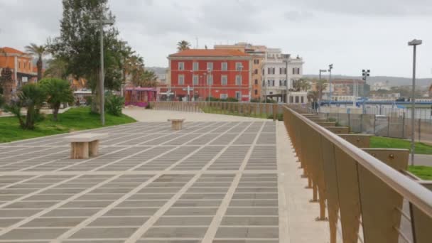 Promenade sur le trottoir, Italie — Video