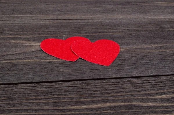 Dos Corazones Papel Una Mesa Madera Día San Valentín — Foto de Stock