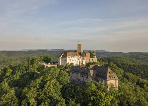 Eisenach town yakınındaki Wartburg kalenin havadan görünümü