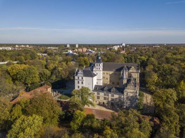Wolfsburg Castle havadan görünümü Güz