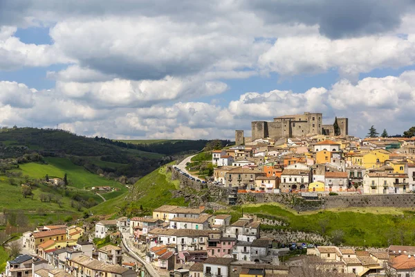 Basilicata'daki Melfi Kalesi, İtalya
