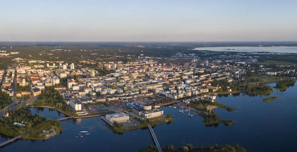 Вид с воздуха на город Оулу в Финляндии — стоковое фото