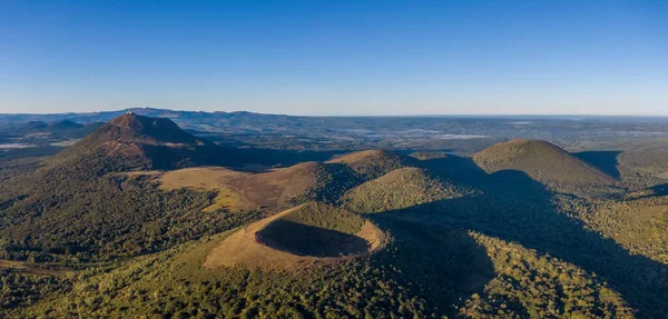 Aerial panorama of Puy Pariou and Puy de Dome volcanoes in France — Stock Photo, Image