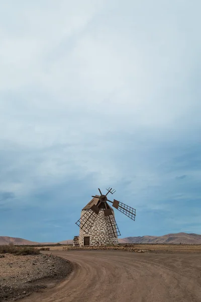 Geleneksel Taş Yel Değirmeni Cotillo Fuerteventura Kanarya Adaları Spanya — Stok fotoğraf