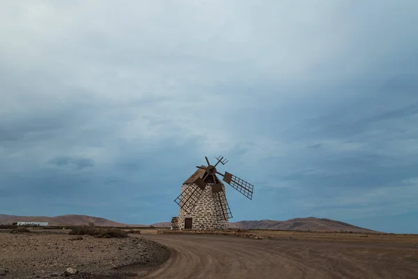 Tradiční Kamenný Větrný Mlýn Cotillo Fuerteventura Kanárské Ostrovy Španělsko — Stock fotografie