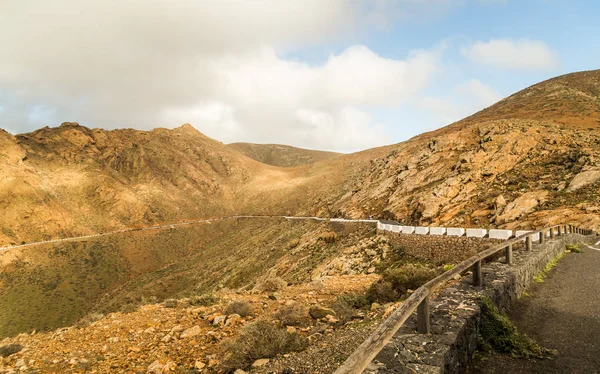Paysage Collines Rocheuses Avec Route Sinueuse Fuerteventura Îles Canaries Espagne — Photo