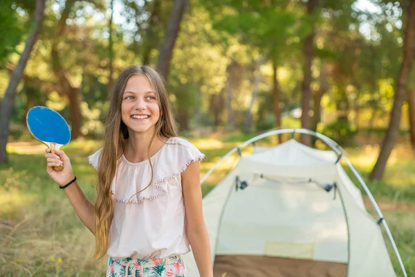 Pretty Young Teenage Girl Smiling Table Tennis Racket While Camping — Stock Photo, Image