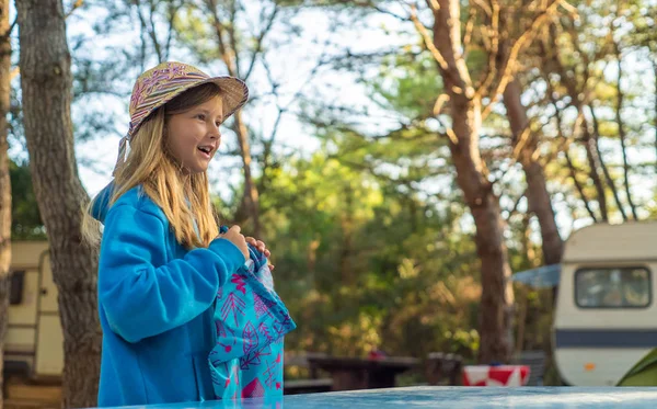 Pretty Young Teenage Girl Table Tennis Racket Camp Site — Stock Photo, Image