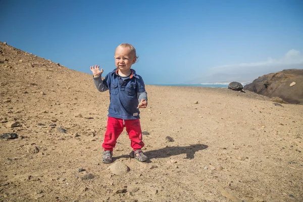 Baby Taking First Steps Beach Fuerteventura — Stock Photo, Image