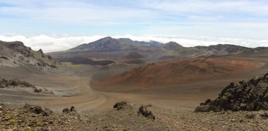 Bir görünümü, Haleakala Milli Parkı, Maui, Hawaii, Puuulaula Zirvesi üzerinden
