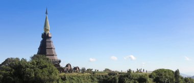 Chiang Mai, Tayland, 27 Aralık. Doi Inthanon Milli Parkı üzerinde 27 Aralık 2018, Chiang Mai, Tayland yakınındaki. Chedi anıt üstüne Doi Inthanon Milli Parkı yakınındaki Chiang Mai, Tayland.
