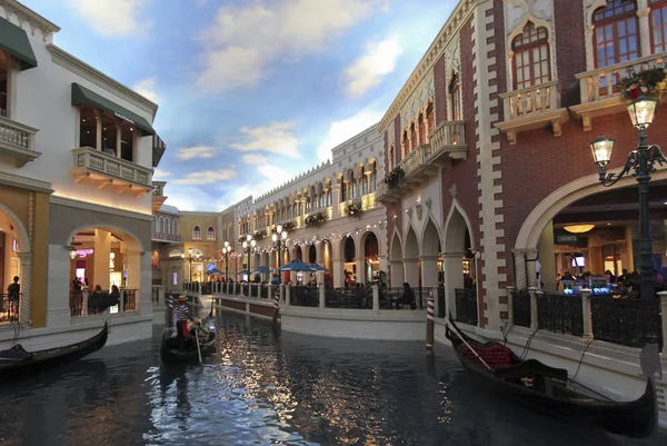 Passeio de gôndola no Venetian Resort, Las Vegas, NV, EUA — Fotografia de Stock
