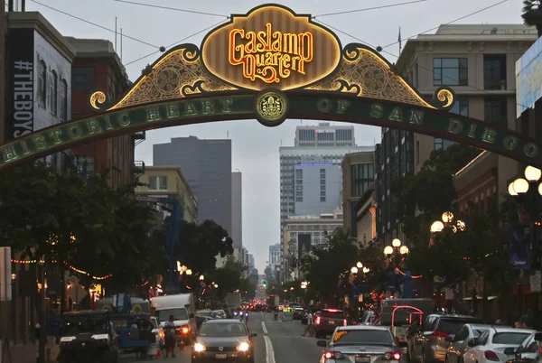 Uma entrada para o Gaslamp Quarter de San Diego, CA, EUA Fotos De Bancos De Imagens