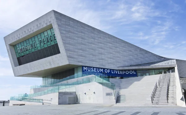 A Museum of Liverpool Shot, Pier Head, Liverpool, England, GB, U — Stock Photo, Image