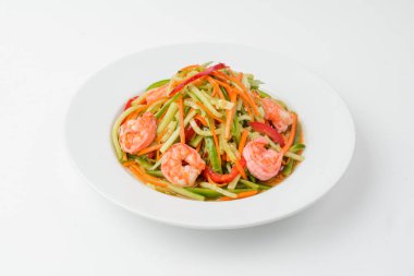 beyaz izole karides salatası