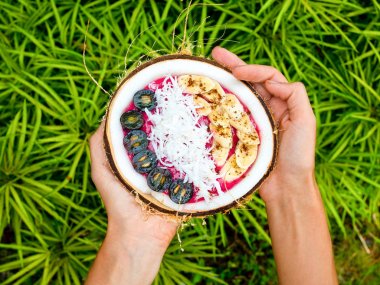 Renkli egzotik vejetaryen meyve beslenme