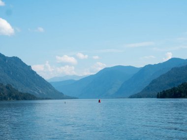 Altai Dağları 'ndaki göl