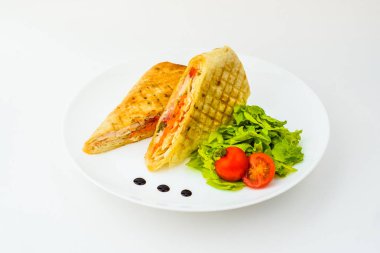 tabakta izole salata ile donner