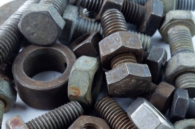 Sürgülü ve somun izole araç arka planı 