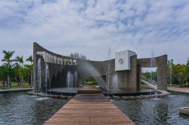 Xiamen, Çin - 07 Nisan 2018: Çince Dragon Gate Xiamen Bahçe Expo