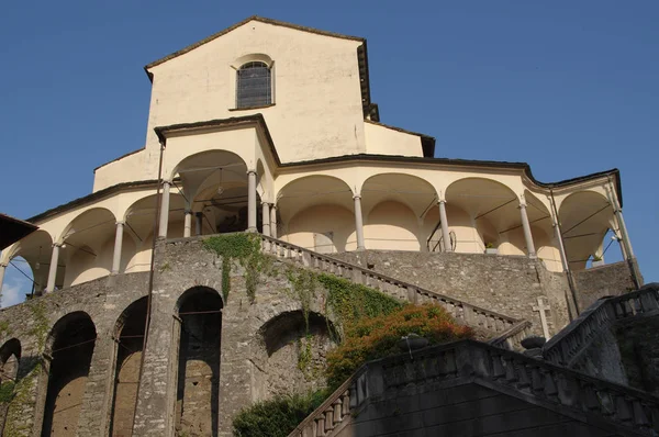Церковь Святого Гауденцио Варалло Сезия Пьемонт Италия — стоковое фото