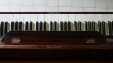 piyano sanat, müzik kavramı üzerinden müzik sayfası