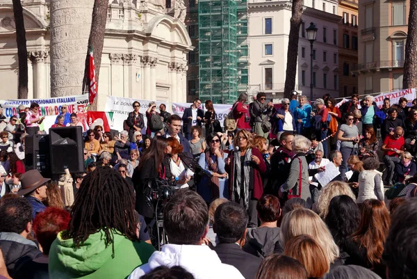 Rome Italy November 2018 Demonstration Piazza Venezia Trajan Column Activists — Stock Photo, Image