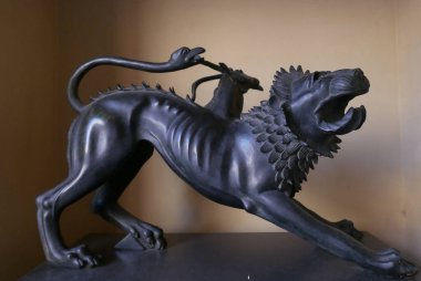 Meşhur Arezzo Kimerası Eski Etrüsk sanat eserleri