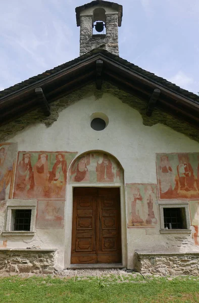 Iglesia Santa Maria Luzzara Gozzano Piamonte Italia — Foto de Stock