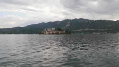 San Giulio Adası, Orta Gölü, Piedmont, İtalya
