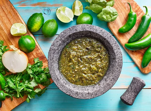 Salsa Verde Stone Molcajete Flache Zusammensetzung — Stockfoto