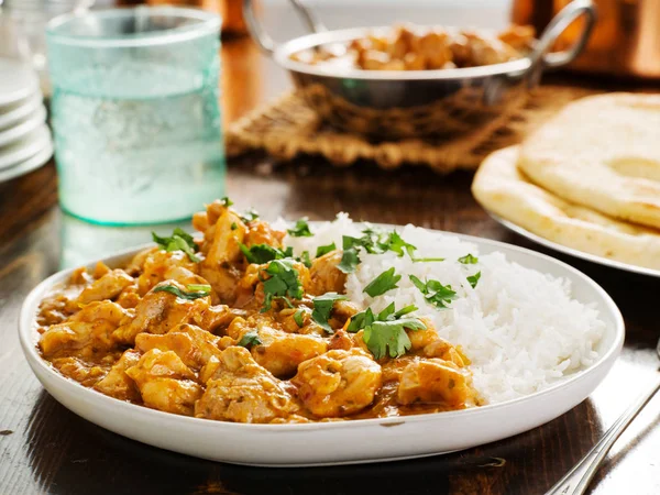 Piatto Curry Indiano Con Riso Basmati Pollo — Foto Stock